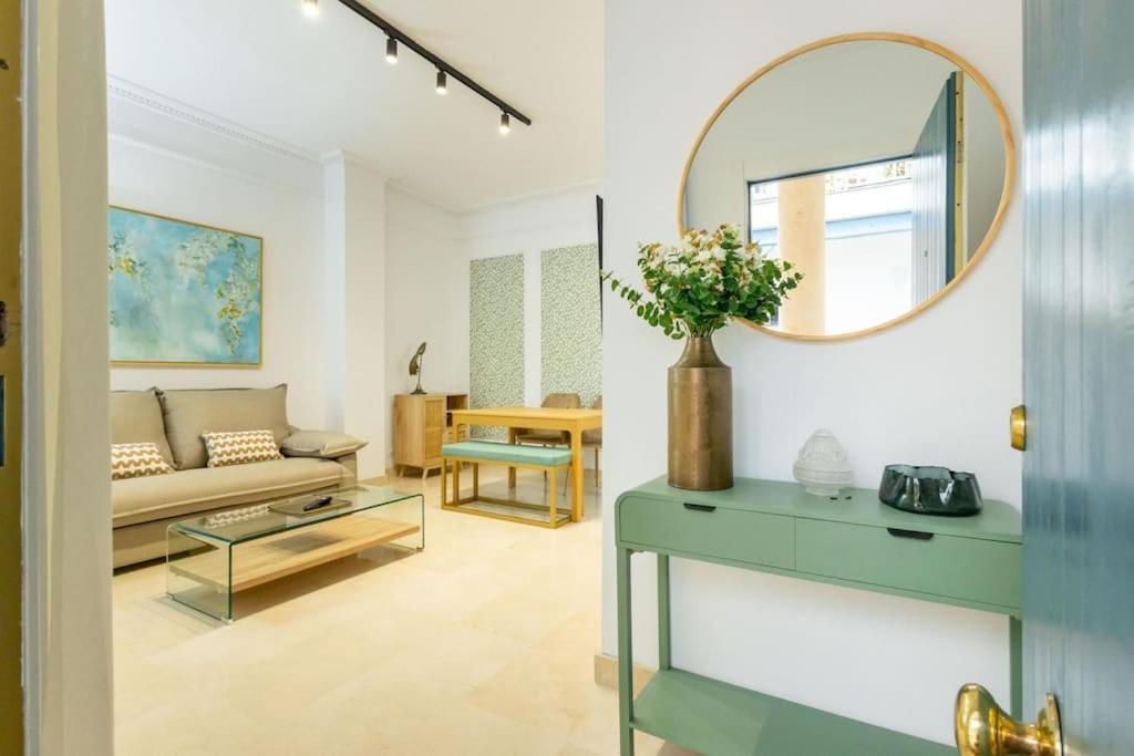 Imperial Central Suite By Valcambre เซบีญา ภายนอก รูปภาพ